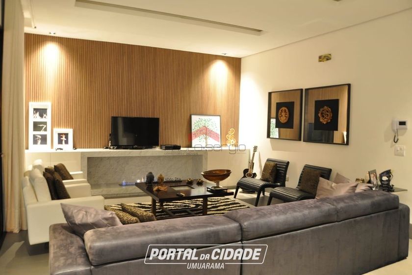 Sobrado &agrave; venda - 342m&sup2; - Conjunto Residencial Portal das &Aacute;guas