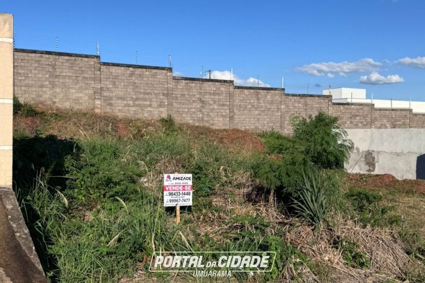 Terreno &agrave; venda - 180m&sup2; - Antartica