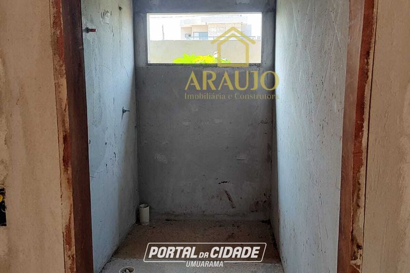 Casa &agrave; venda - 200m&sup2; - Porto Camargo