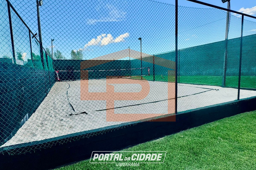 Ch&aacute;cara &agrave; venda - 2000m&sup2; - Zona Rural