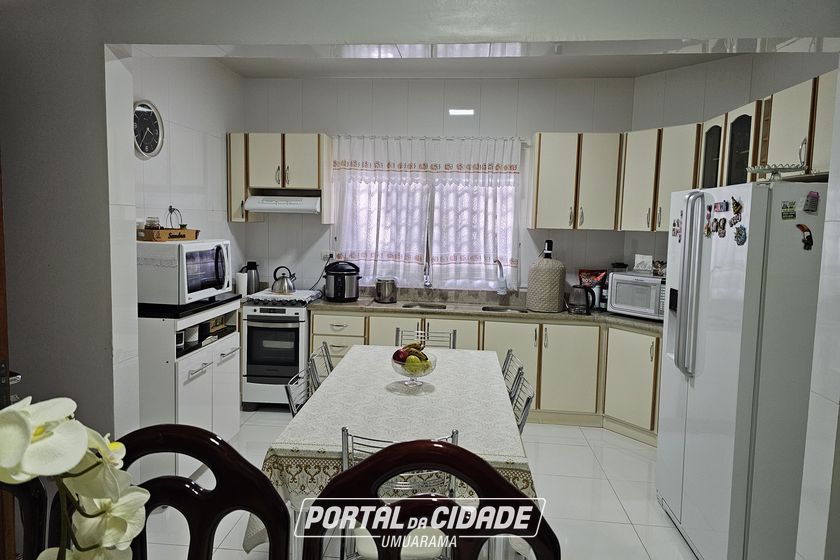 Casa &agrave; venda - 130m&sup2; - Zona 3