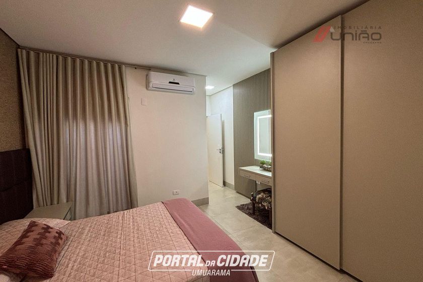 Casa &agrave; venda - 230m&sup2; - Conjunto Residencial Portal das &Aacute;guas