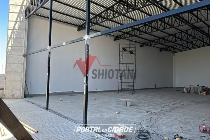 Sal&atilde;o Comercial para alugar - Zona III