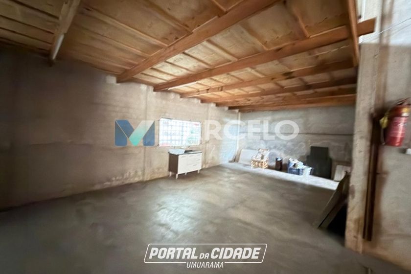 Ch&aacute;cara &agrave; venda - 2800m&sup2; - Zona Rural