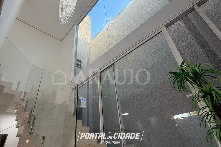 Sobrado &agrave; venda - 210m&sup2; - JARDIM ALPHAVILLE