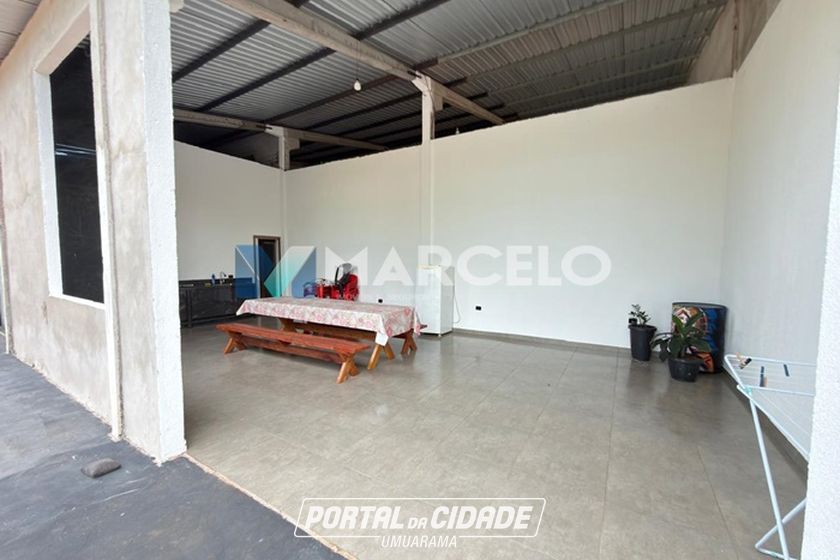 Ch&aacute;cara &agrave; venda - 2800m&sup2; - Zona Rural