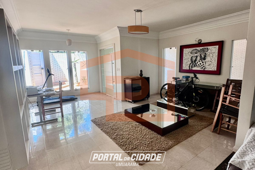 Casa &agrave; venda - 420m&sup2; - Zona I