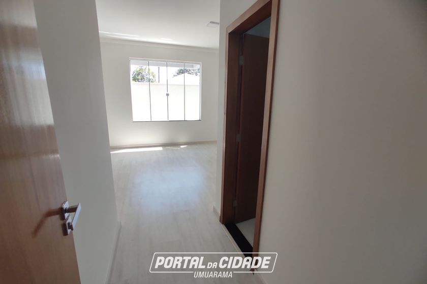 Casa &agrave; venda - 130m&sup2; - Jardim Tropical