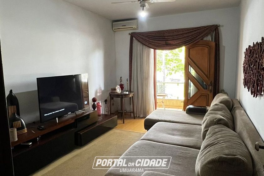 Sobrado para alugar - 241m&sup2; - Zona 1 A