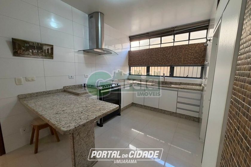 Casa para alugar - 525m&sup2; - Zona I