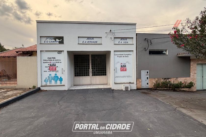 Sal&atilde;o Comercial para alugar - 245m&sup2; - Zona V