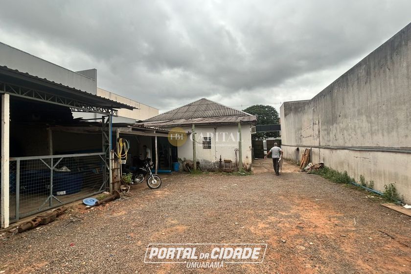 Sal&atilde;o Comercial &agrave; venda - 176m&sup2; - Zona I