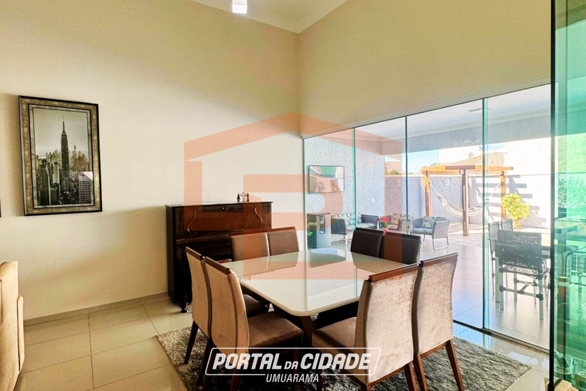 Casa &agrave; venda - 214m&sup2; - Jardim Tamoio