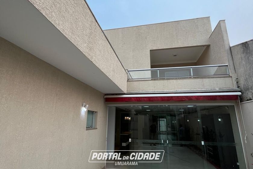 Sobrado &agrave; venda - 262m&sup2; - Zona II