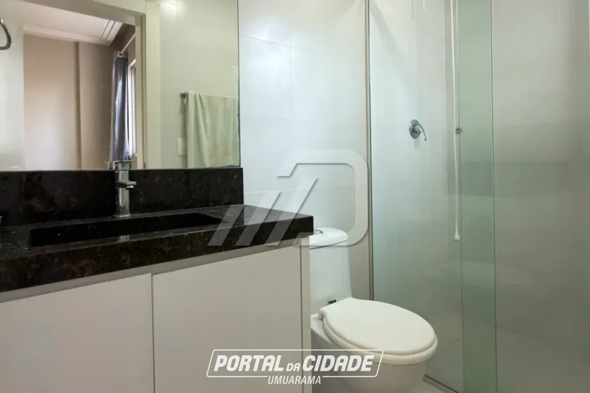Apartamento &agrave; venda - 120m&sup2; - Meia Praia