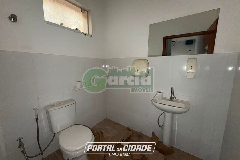 Sal&atilde;o Comercial para alugar - 166m&sup2; - Zona I
