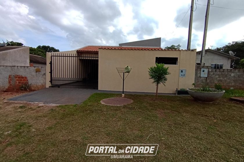 Casa &agrave; venda - 100m&sup2; - Serra dos Dourados