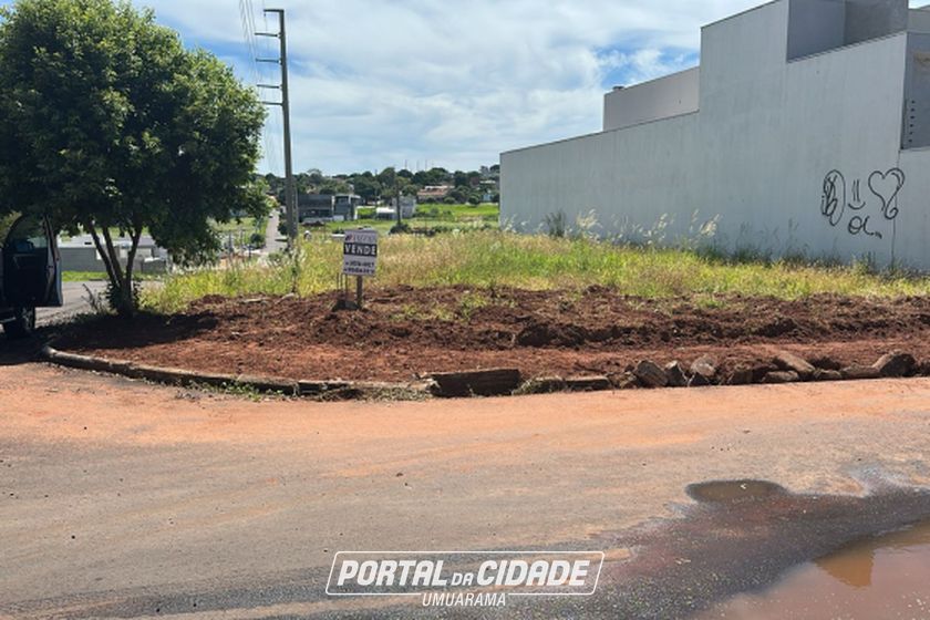 Terreno &agrave; venda - 277m&sup2; - Zona V