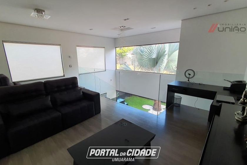 Casa &agrave; venda - 245m&sup2; - Zona IV