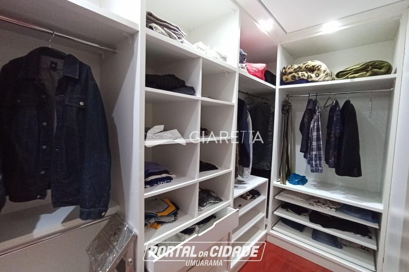 Casa &agrave; venda - 270m&sup2; - JARDIM GISELA