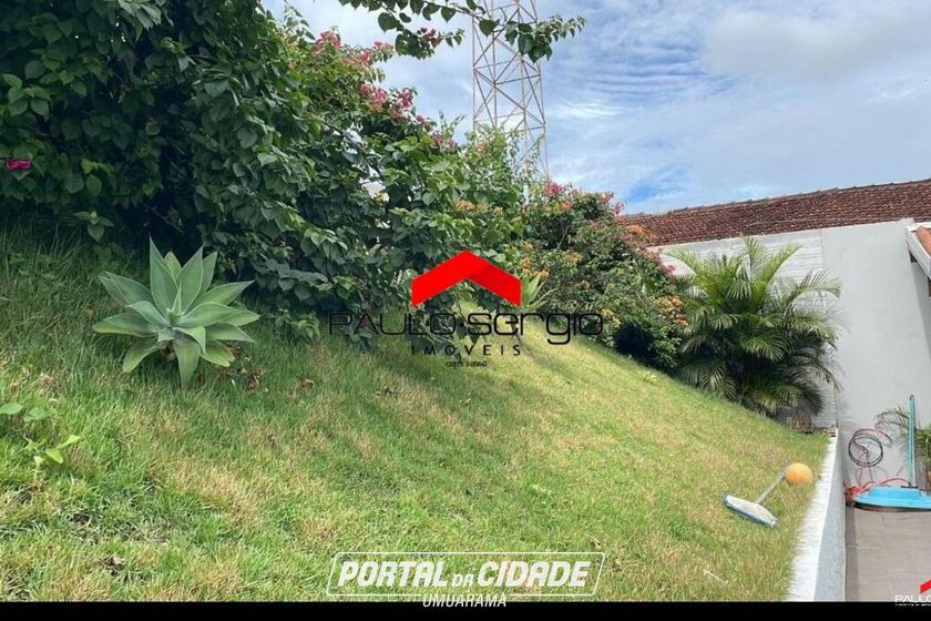 Ch&aacute;cara &agrave; venda - 270m&sup2; - Centro