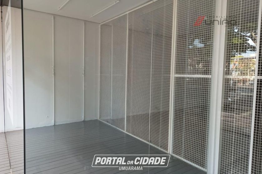 Sal&atilde;o Comercial para alugar - 245m&sup2; - Centro