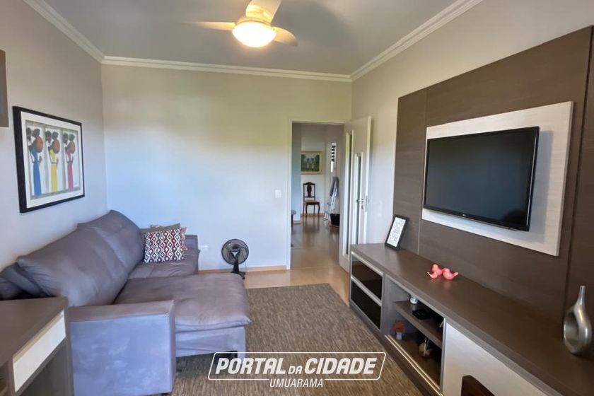 Sobrado &agrave; venda - 245m&sup2; - Zona II