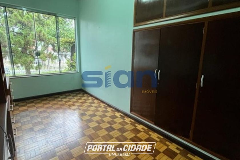 Casa para alugar - 308m&sup2; - Zona III