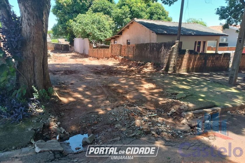 Terreno &agrave; venda - 245m&sup2; - Zona V