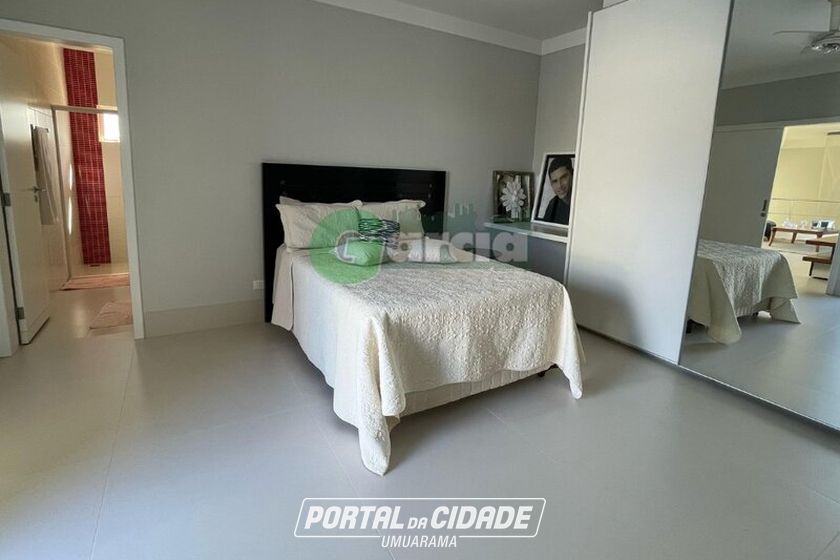 Casa &agrave; venda - 688m&sup2; - -