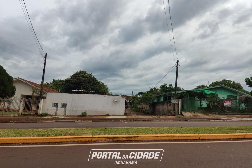 Terreno &agrave; venda - 867m&sup2; - CENTRO