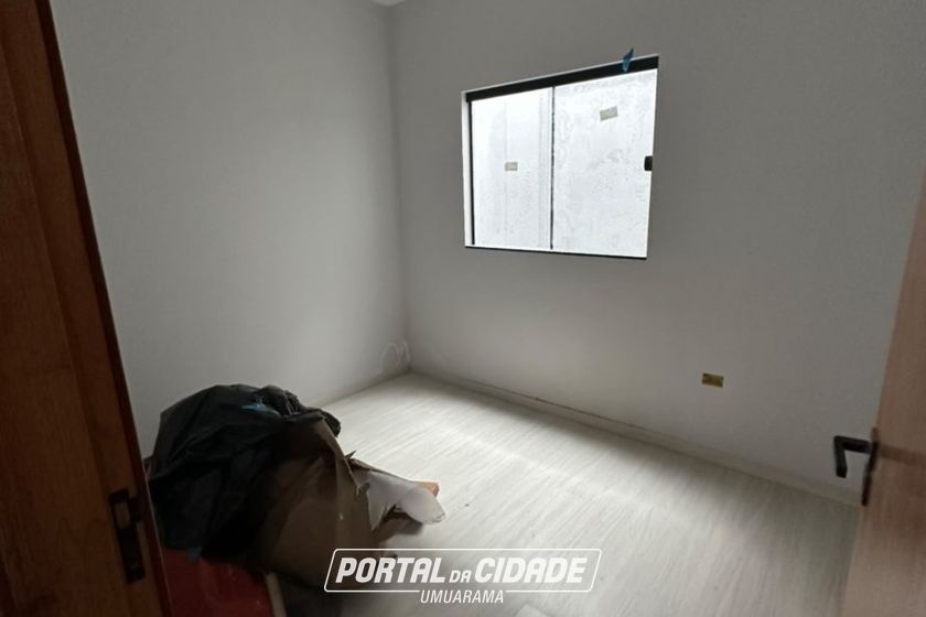 Casa &agrave; venda - 91m&sup2; - PARQUE RESIDENCIAL VILLAGE