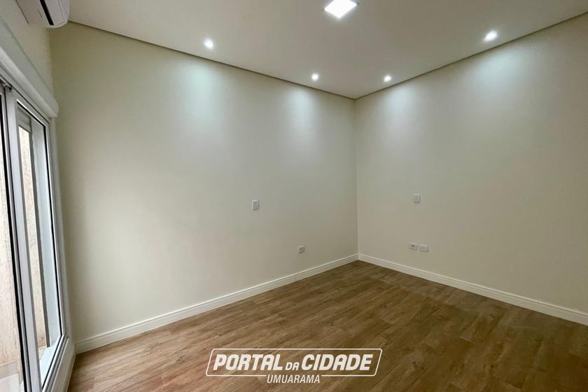 Casa &agrave; venda - 180m&sup2; - JARDIM ALPHAVILE
