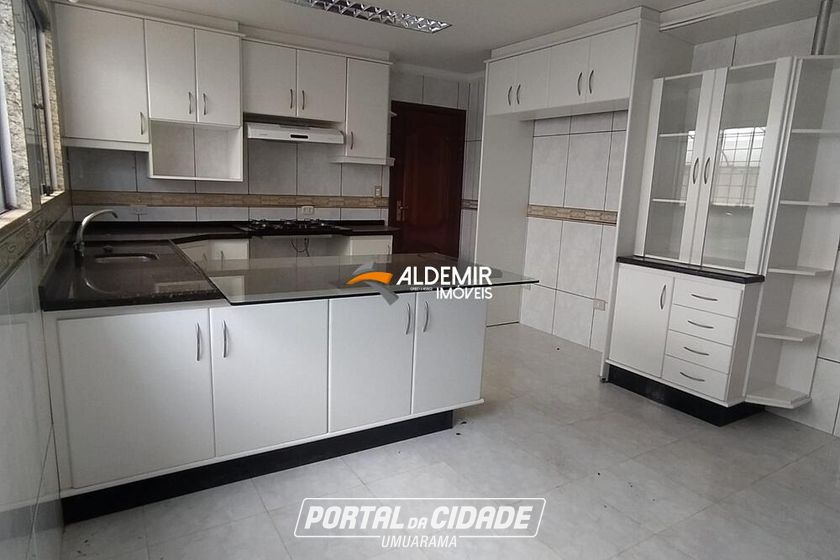 Sobrado &agrave; venda - 289m&sup2; - Zona Armaz&eacute;m
