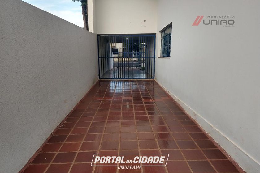 Sala Comercial &agrave; venda - 180m&sup2; - Zona I