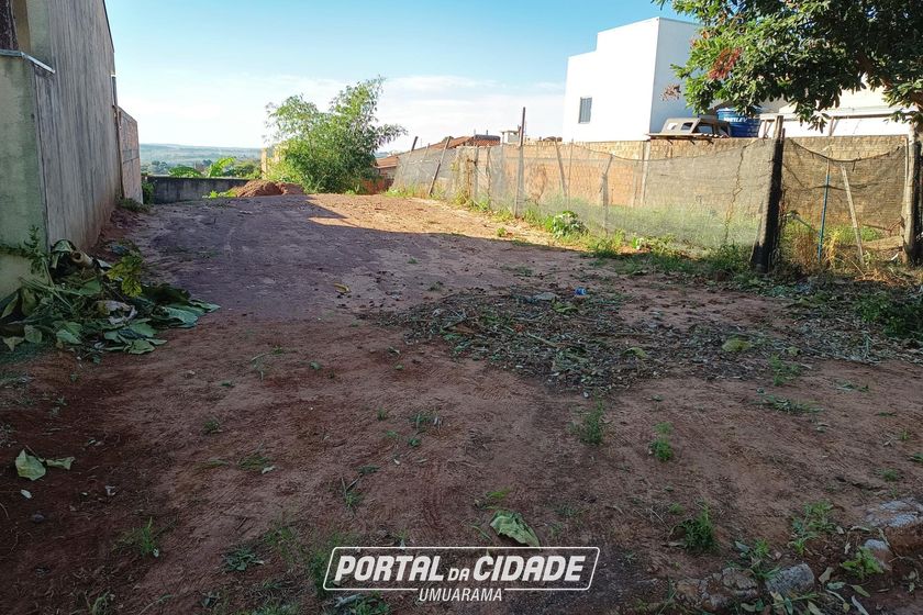 Terreno &agrave; venda - 210m&sup2; - Jardim Oriente