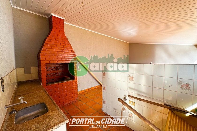 Casa &agrave; venda - 225m&sup2; - Zona II