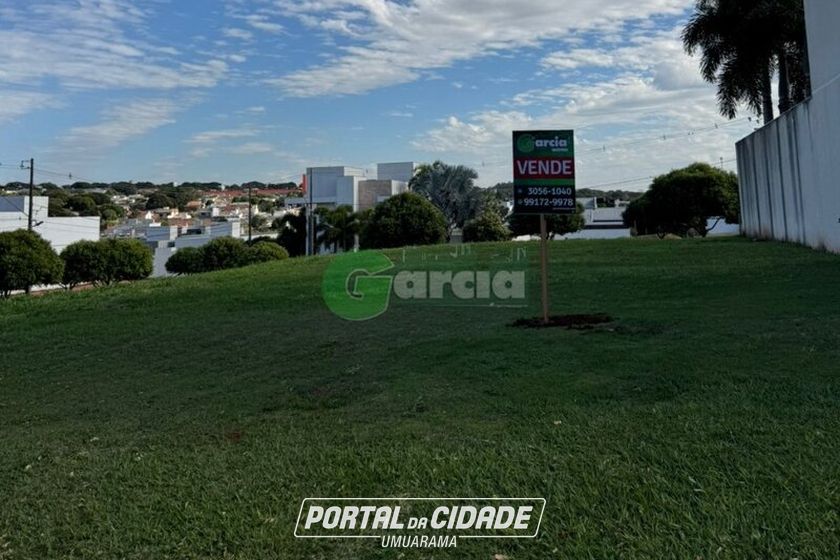 Terreno &agrave; venda - 420m&sup2; - -