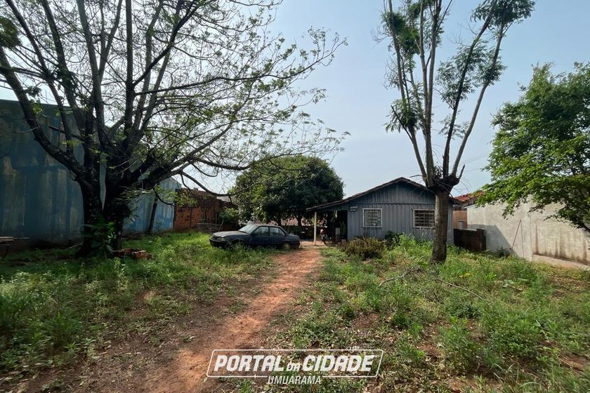 Terreno &agrave; venda - 679m&sup2; - Zona Armaz&eacute;m