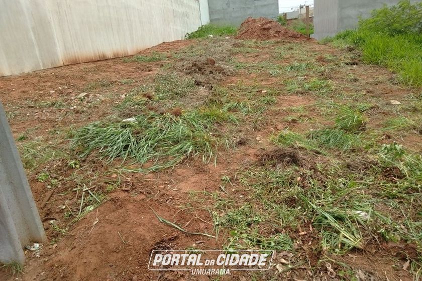 Terreno &agrave; venda - Jardim Cima