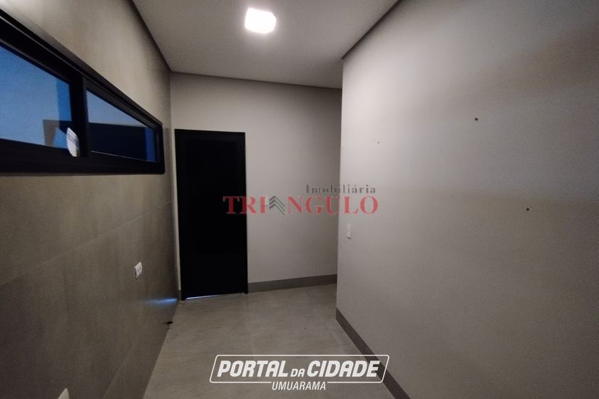 Casa &agrave; venda - 135m&sup2; - PARQUE RESIDENCIAL INTERLAGOS II