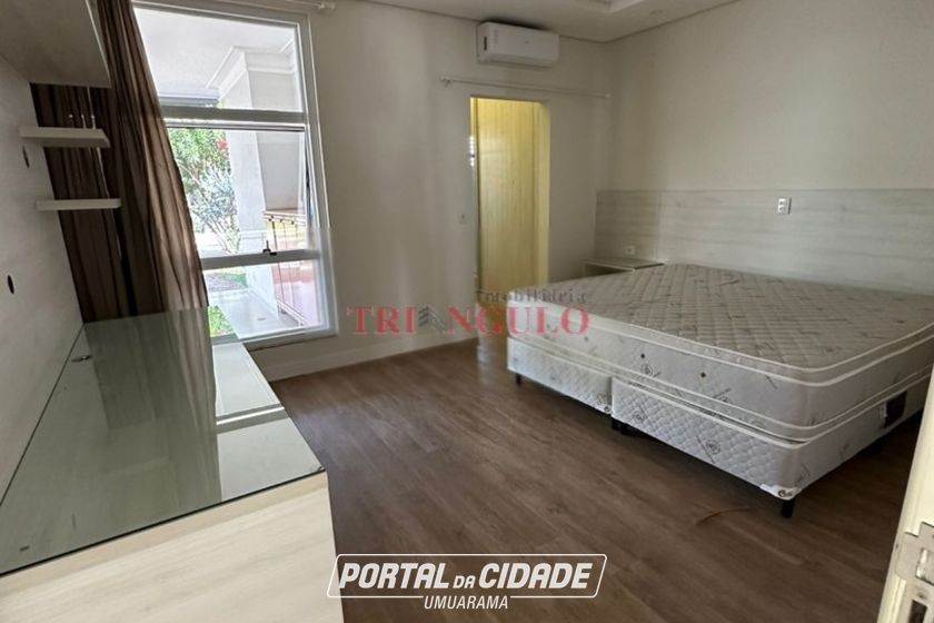 Casa &agrave; venda - 180m&sup2; - JARDIM ALPHAVILE