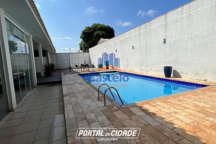 Casa &agrave; venda - 320m&sup2; - Jardim San Fernando