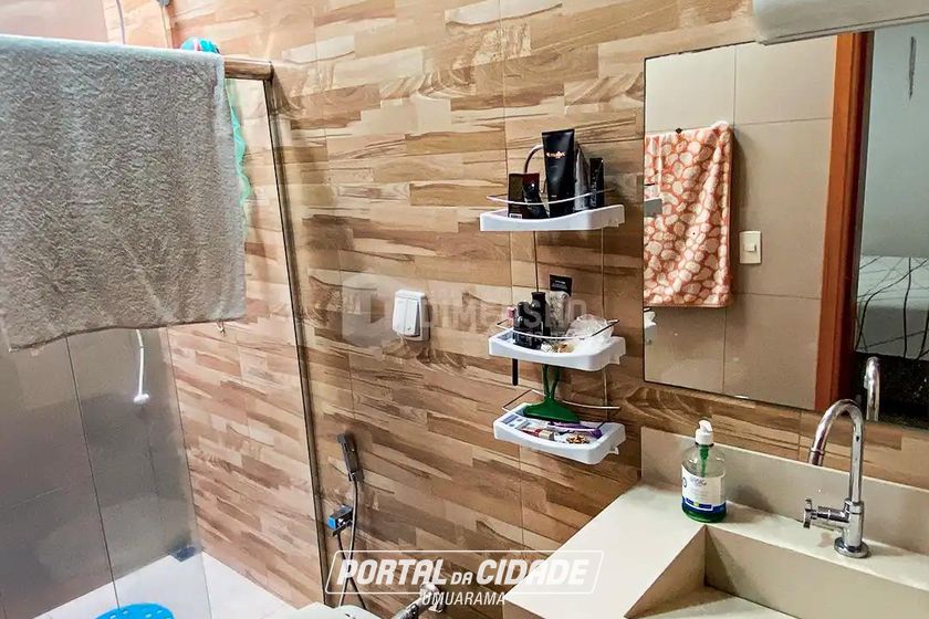 Casa &agrave; venda - 158m&sup2; - Zona VI