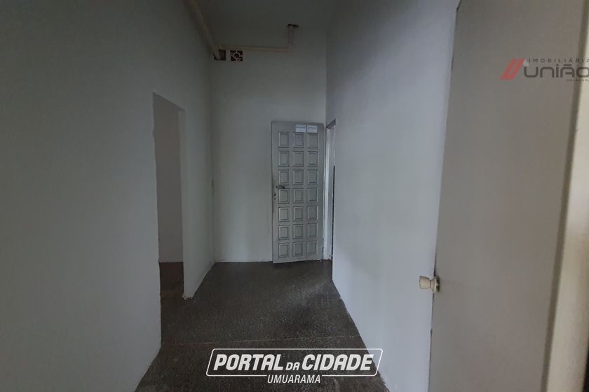 Sal&atilde;o Comercial para alugar - 90m&sup2; - Zona Armazem