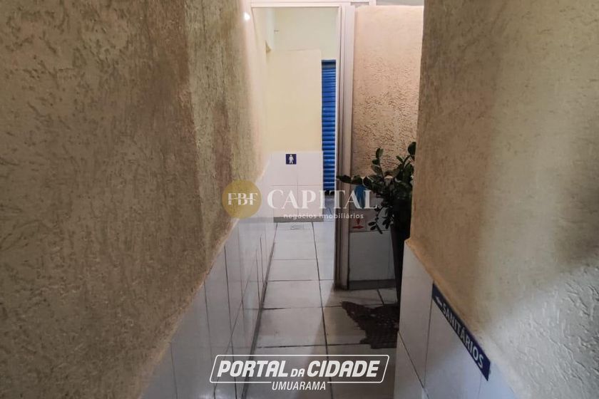 Sala Comercial &agrave; venda - 200m&sup2; - Centro