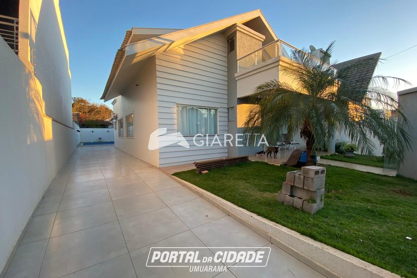 Casa &agrave; venda - 196m&sup2; - JARDIM GISELA