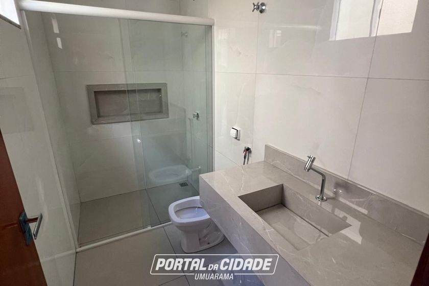 Casa &agrave; venda - 200m&sup2; - Jardim Real