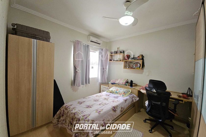 Sobrado &agrave; venda - 272m&sup2; - Zona III