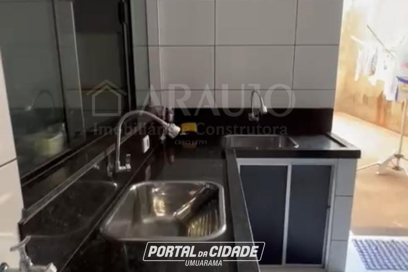 Sobrado &agrave; venda - 600m&sup2; - Centro